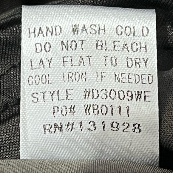 WISHLIST‎ SLEEVELESS SCOOP TIE BACK ASYMMETRICAL FLOW DRESS - Picture 15 of 16